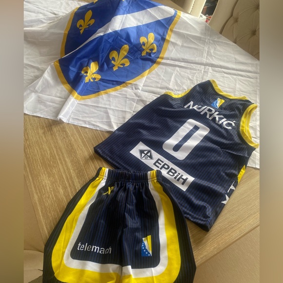 Other - BOSNIAN EUROPEAN FOOTBALL OUTFIT! NEW! Sz 128 European FLAG!🇧🇦⚽️⚽️⚽️⚽️⚽️⚽️⚽️